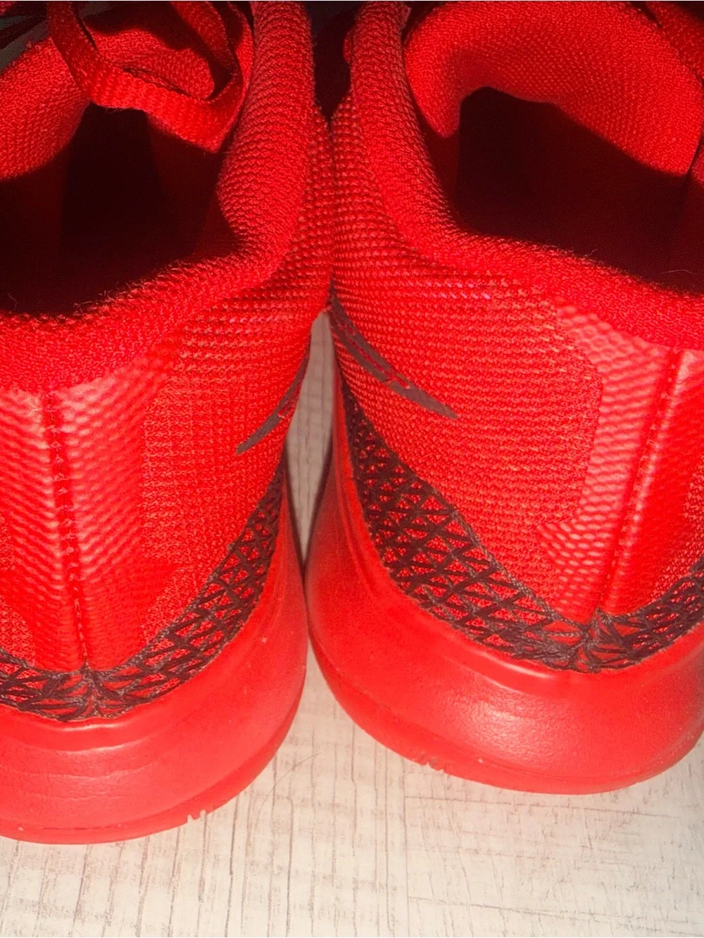 Nike Bright Red Men’s Sneakers with Black Swoosh Accent 7.5